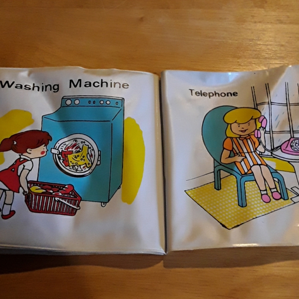 IN MY HOUSE  , VINYL STORYBOOK.  1982. - Picture 5 of 7